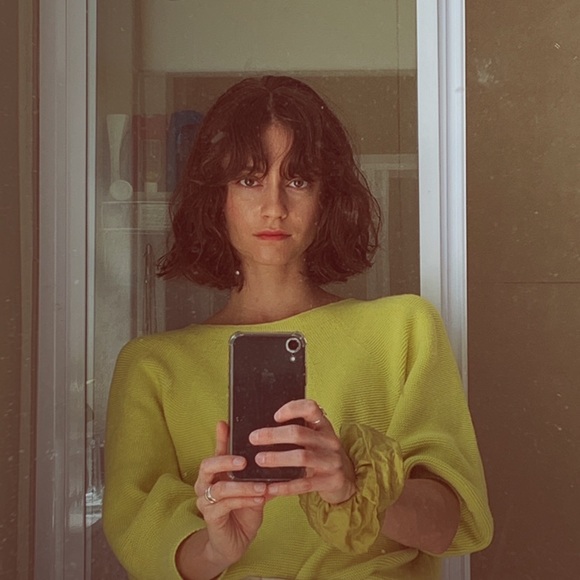 Meet your Posher, Melissa - Picture 2 of 2